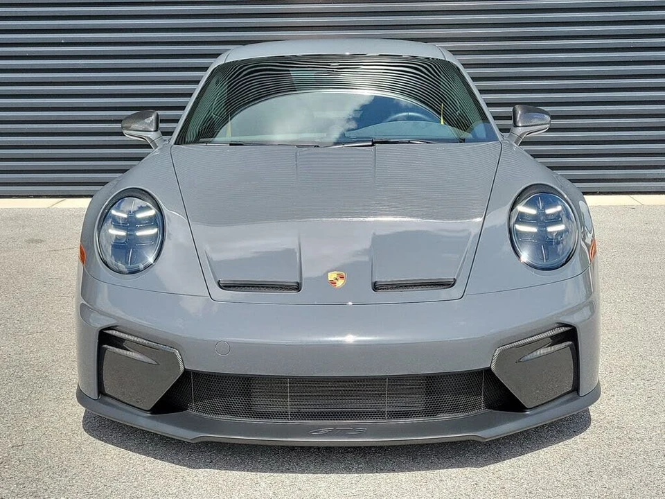 2025 Porsche 992 GT3 - Image 10 of 31