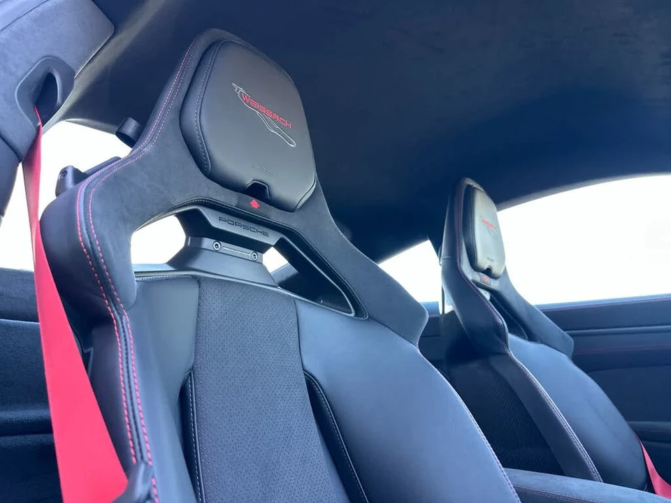 2025 Porsche 992 GT3 - Image 28 of 30