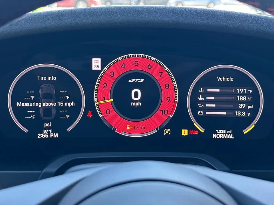 2025 Porsche 992 GT3 - Image 23 of 30