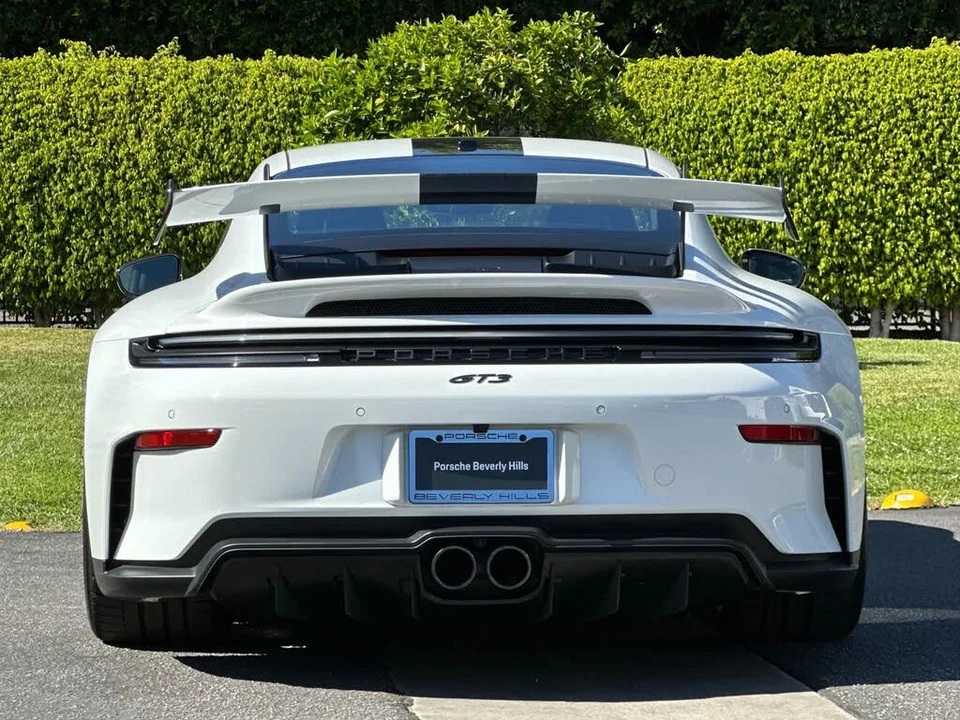 2025 Porsche 992 GT3 - Image 6 of 30