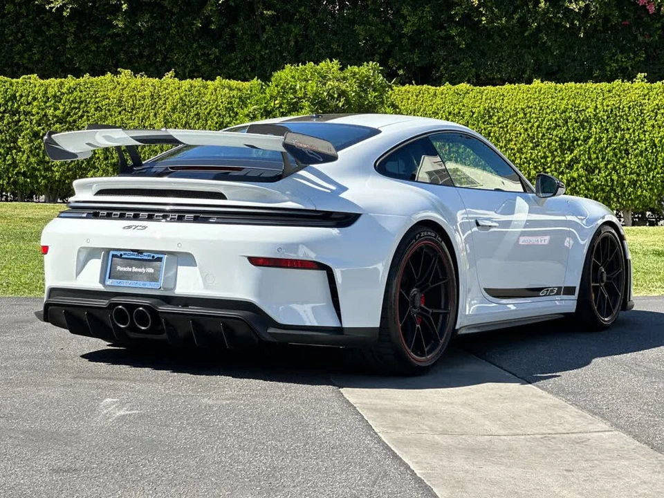 2025 Porsche 992 GT3 - Image 7 of 30