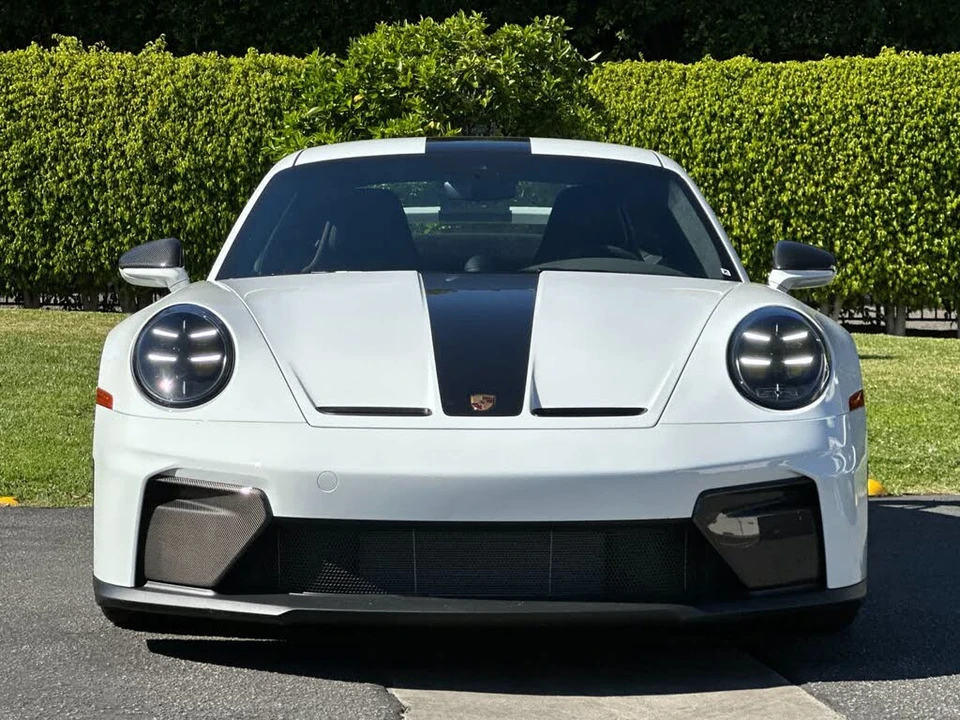 2025 Porsche 992 GT3 - Image 10 of 30