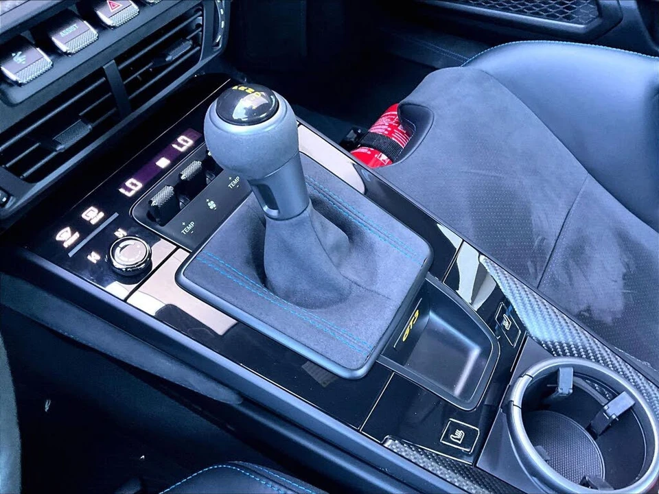 2025 Porsche 992 GT3 - Image 17 of 26