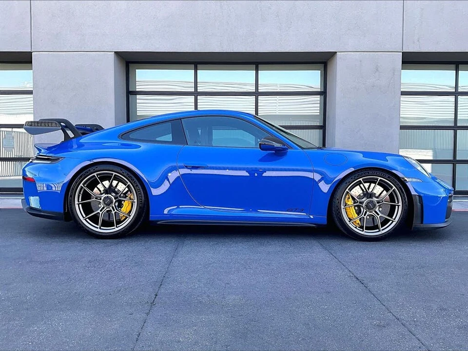 2025 Porsche 992 GT3 - Image 8 of 26