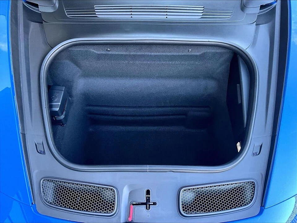 2025 Porsche 992 GT3 - Image 23 of 26