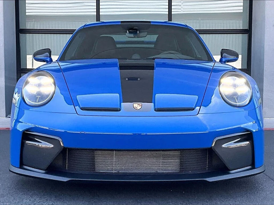 2025 Porsche 992 GT3 - Image 10 of 26