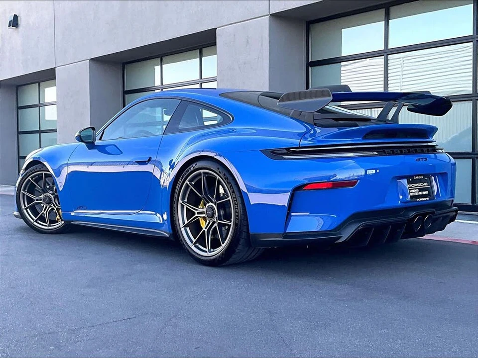 2025 Porsche 992 GT3 - Image 3 of 26
