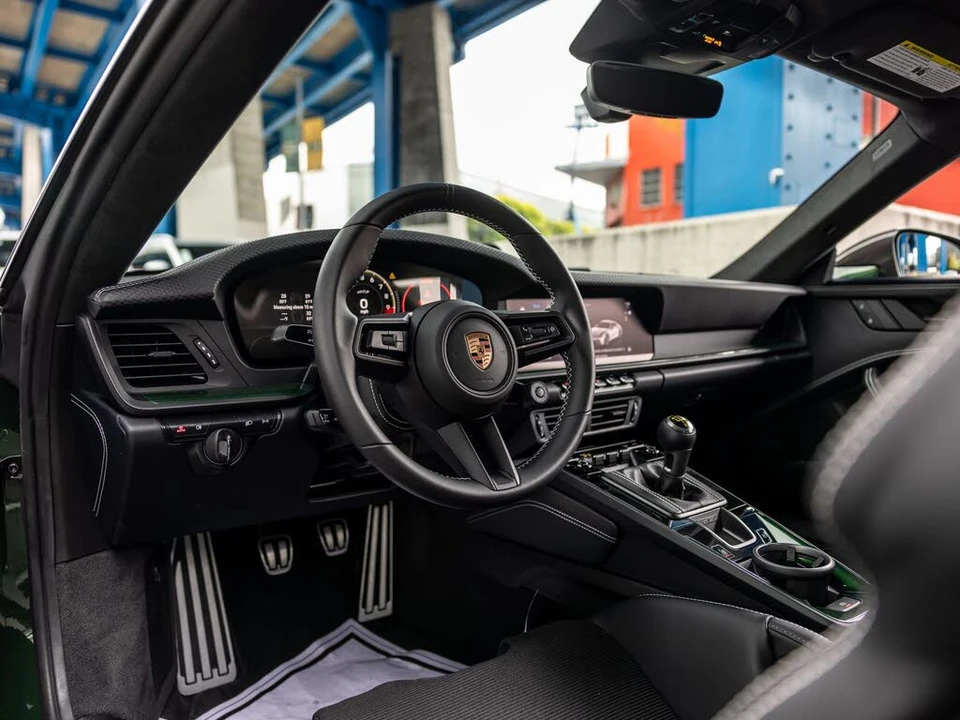 2025 Porsche 992 GT3 - Image 4 of 31