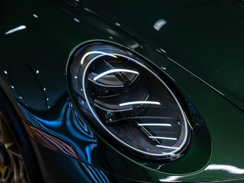 2025 Porsche 992 GT3 - Image 15 of 31