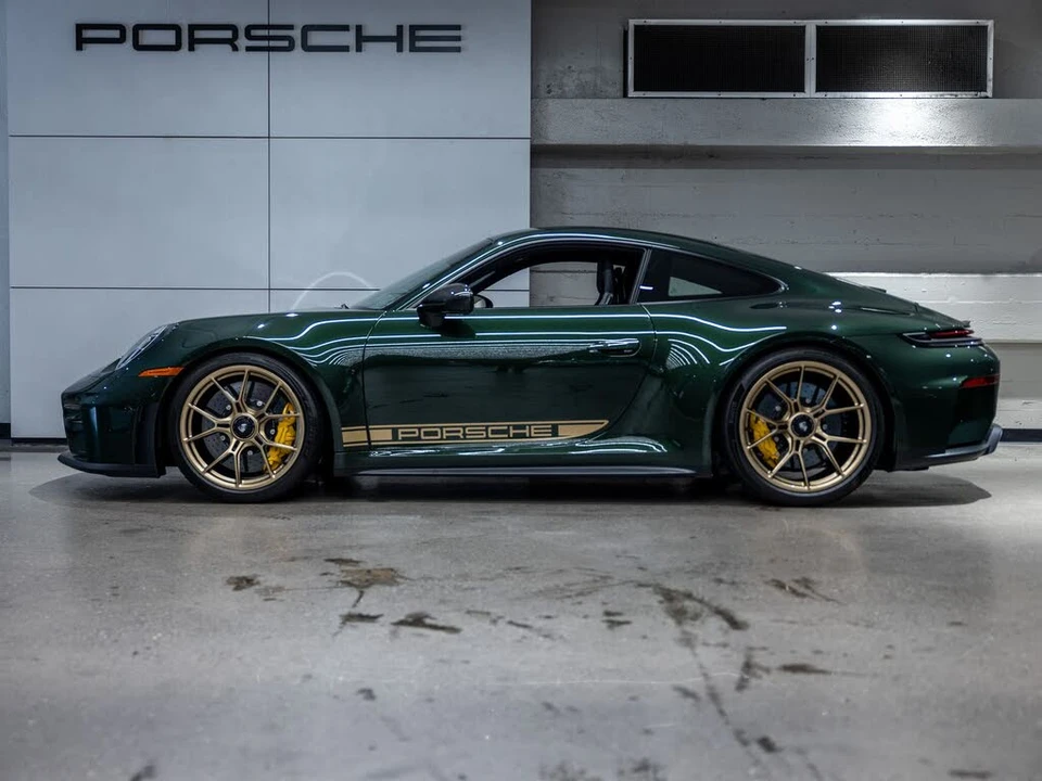2025 Porsche 992 GT3 - Image 2 of 31