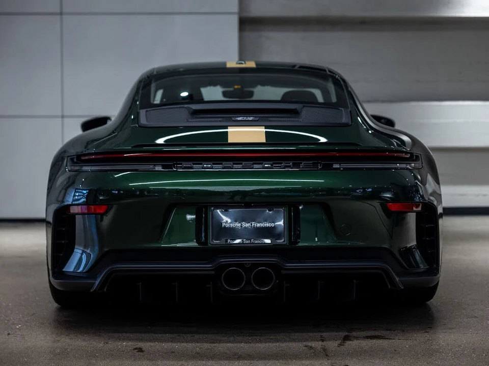 2025 Porsche 992 GT3 - Image 7 of 31