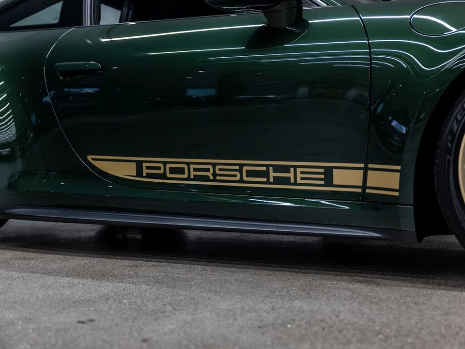 2025 Porsche 992 GT3 - Image 22 of 31
