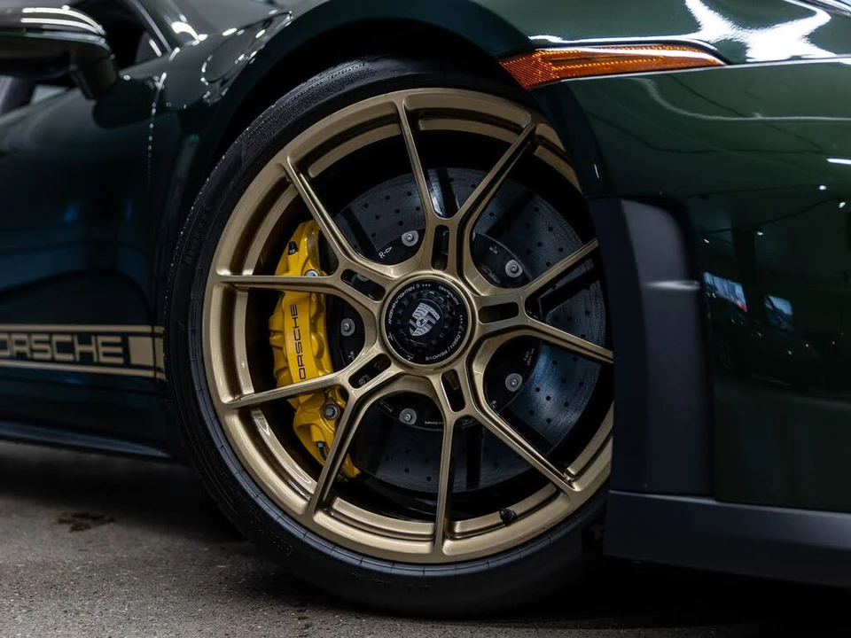 2025 Porsche 992 GT3 - Image 18 of 31