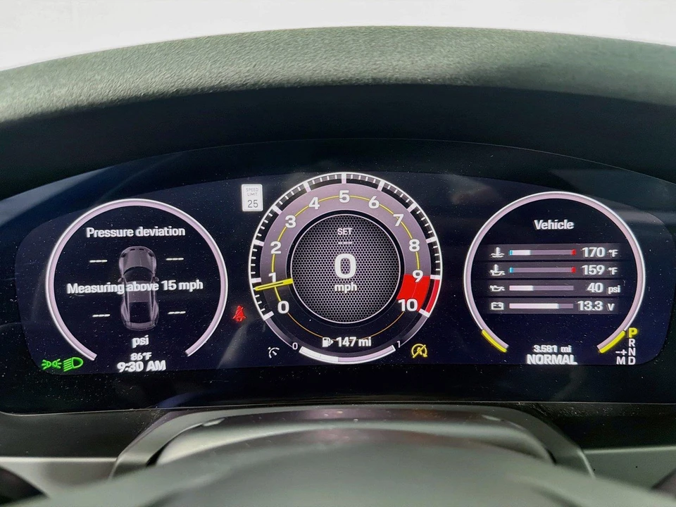 2025 Porsche 992 GT3 - Image 15 of 31