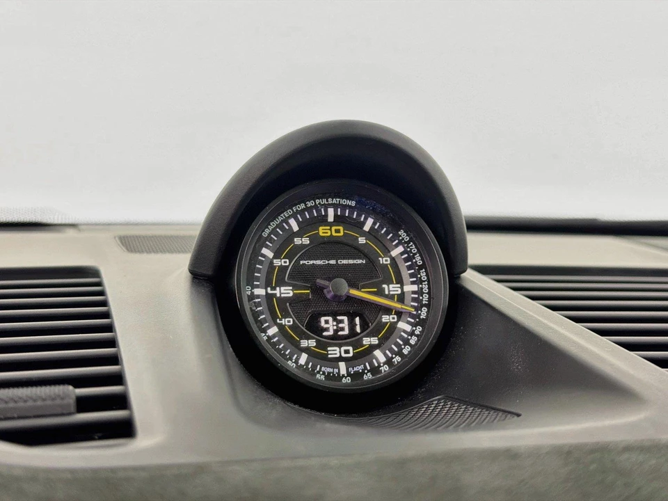 2025 Porsche 992 GT3 - Image 17 of 31