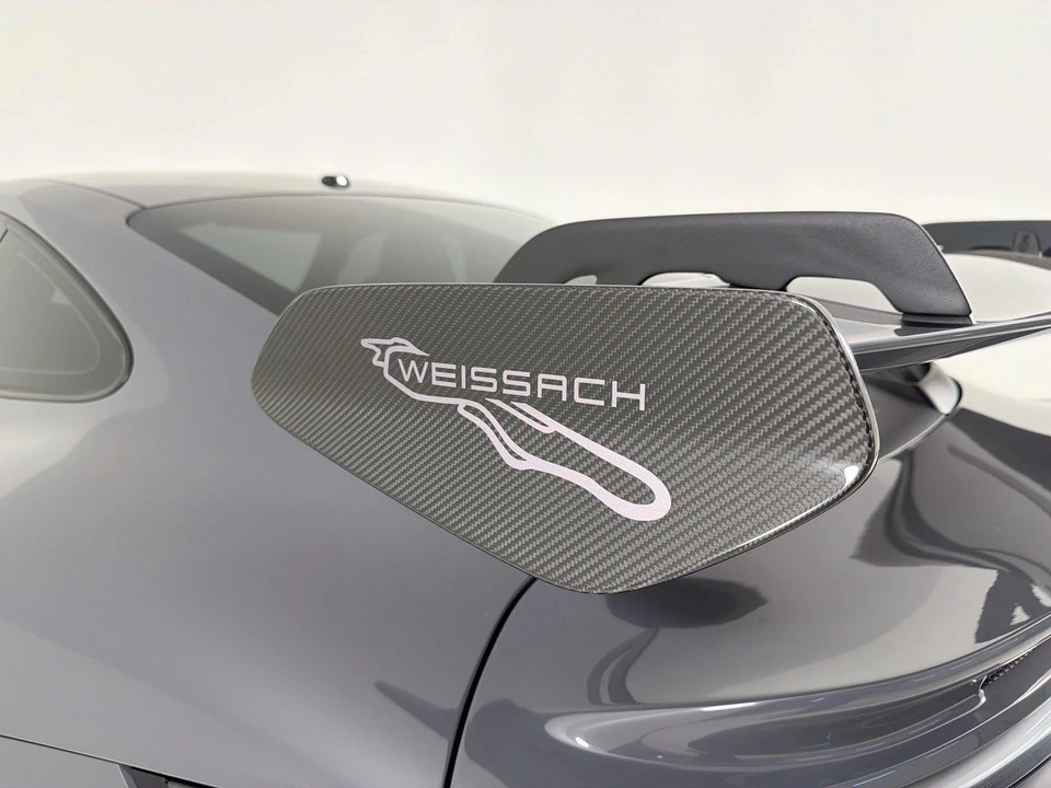 2025 Porsche 992 GT3 - Image 26 of 31
