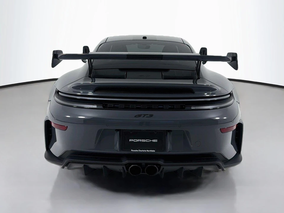2025 Porsche 992 GT3 - Image 27 of 31