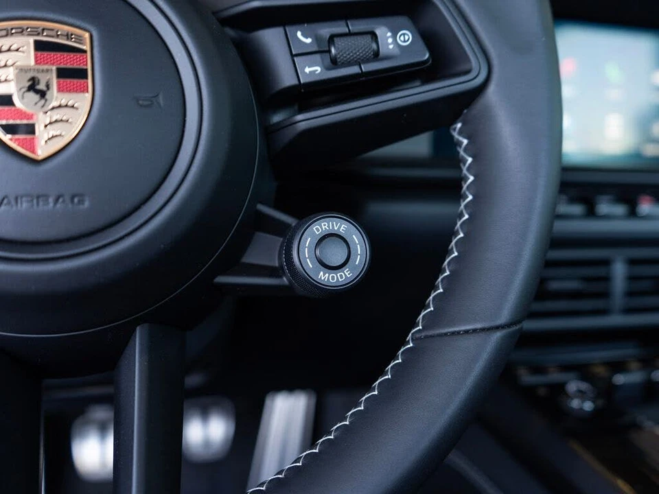 2025 Porsche 992 GT3 - Image 22 of 31