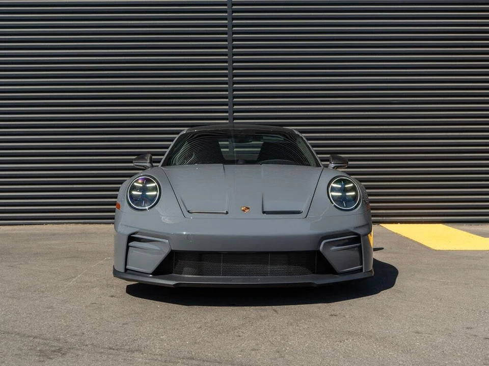 2025 Porsche 992 GT3 - Image 6 of 31