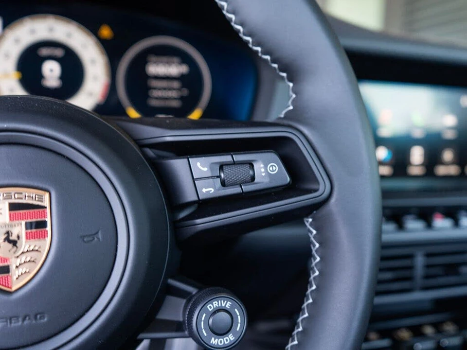 2025 Porsche 992 GT3 - Image 21 of 31
