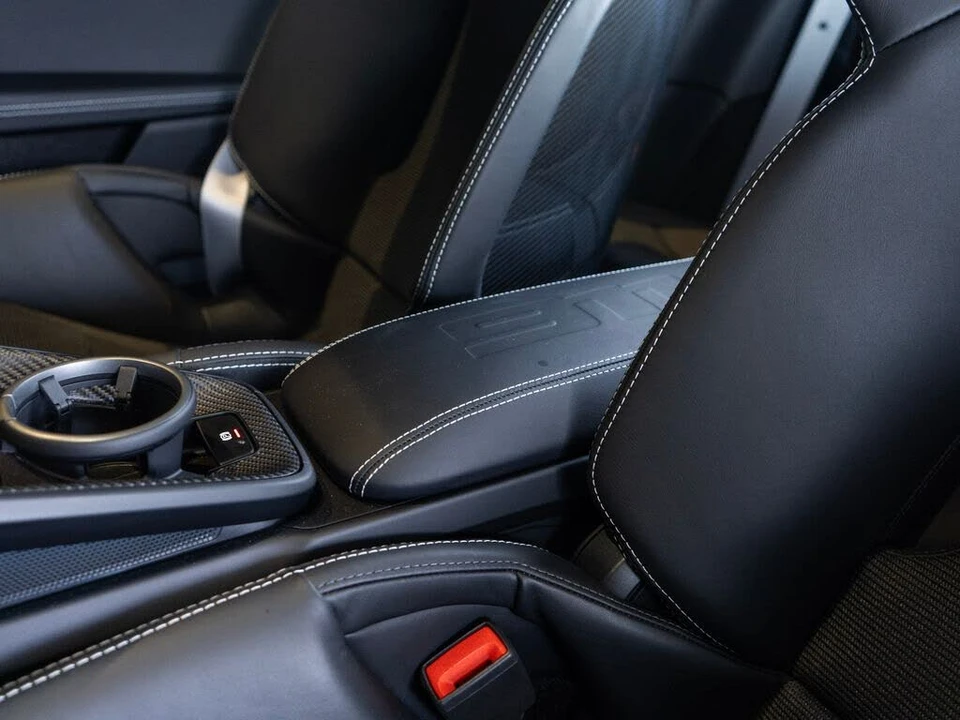 2025 Porsche 992 GT3 - Image 28 of 31