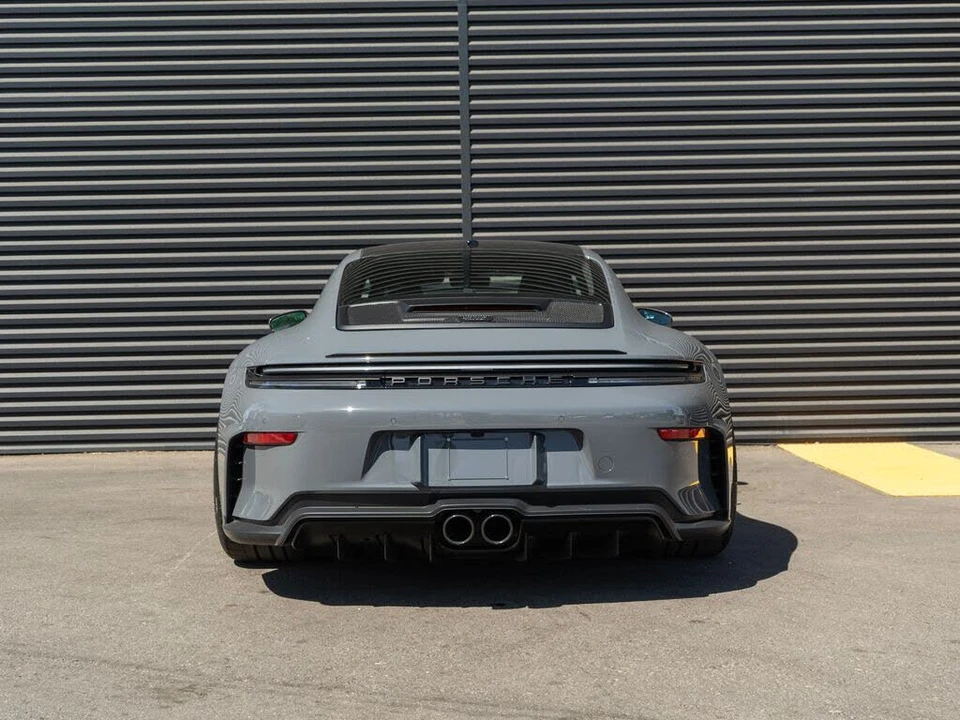 2025 Porsche 992 GT3 - Image 10 of 31