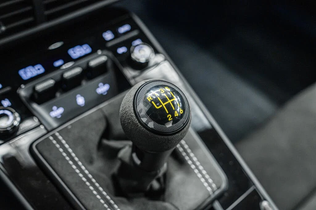 2025 Porsche 992 GT3 - Image 27 of 31