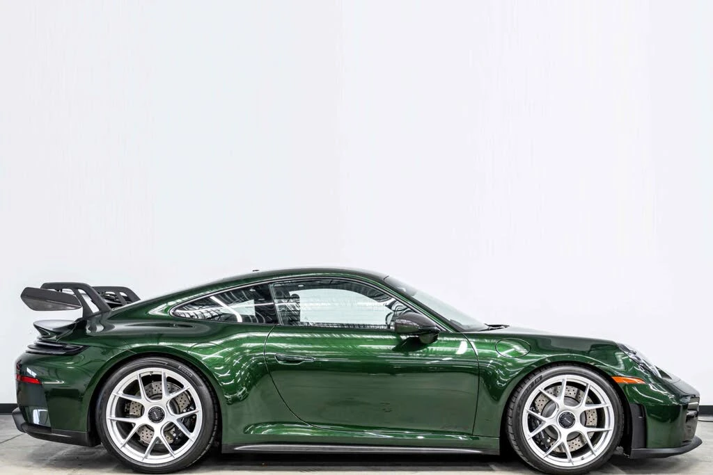 2025 Porsche 992 GT3 - Image 2 of 31