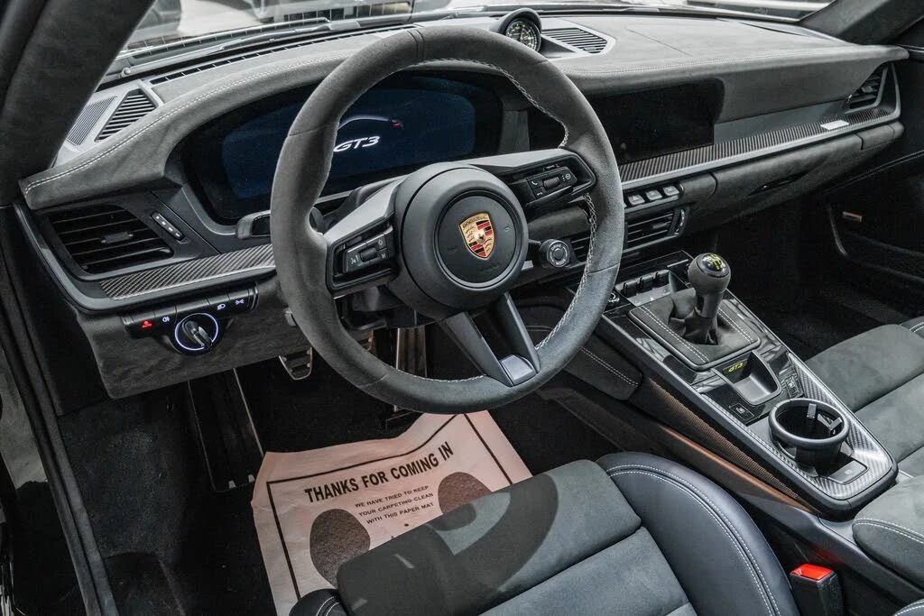2025 Porsche 992 GT3 - Image 11 of 31