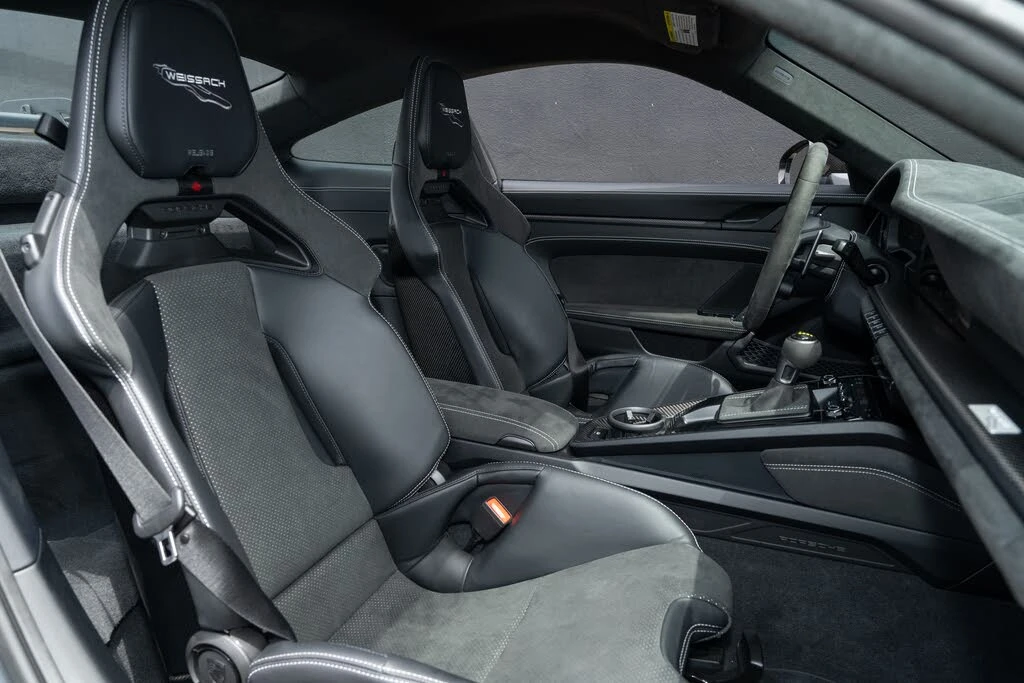 2025 Porsche 992 GT3 - Image 22 of 31