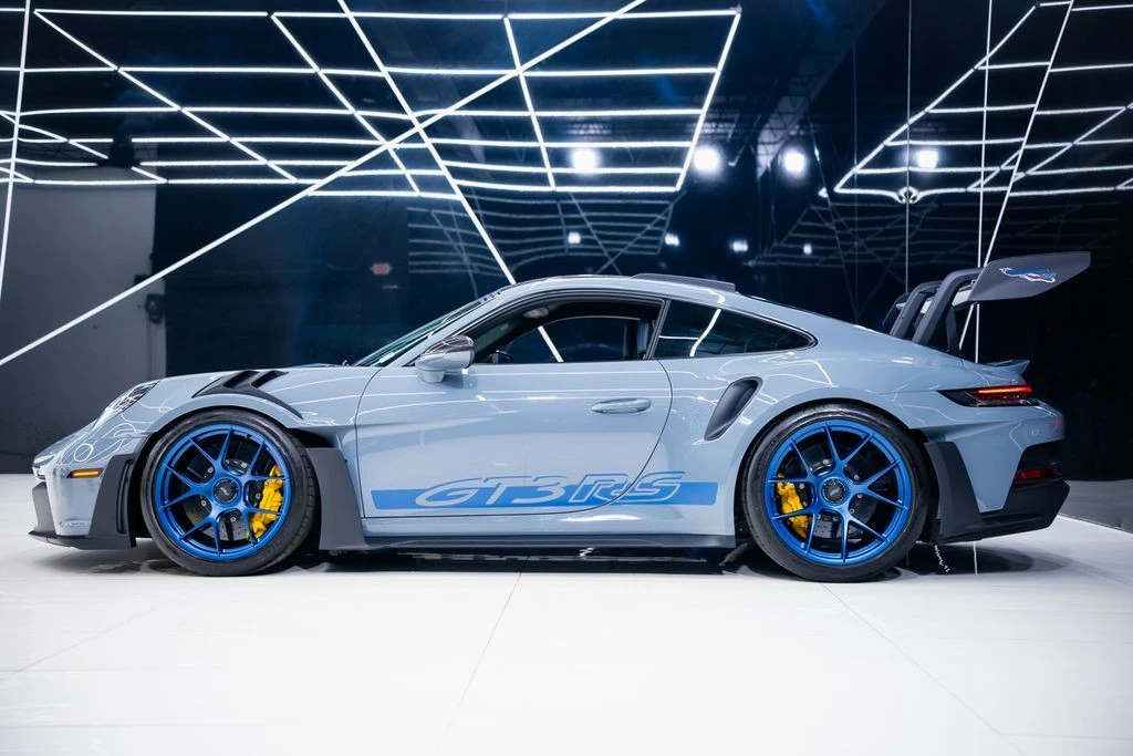 2025 Porsche 992 GT3 RS - Image 10 of 31