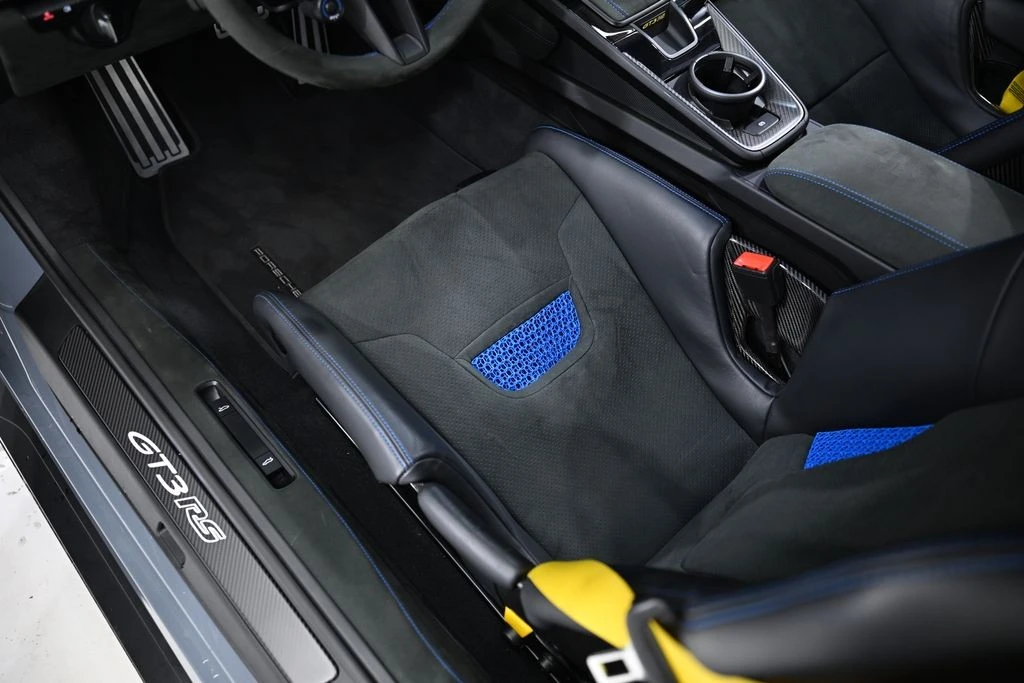 2025 Porsche 992 GT3 RS - Image 30 of 31
