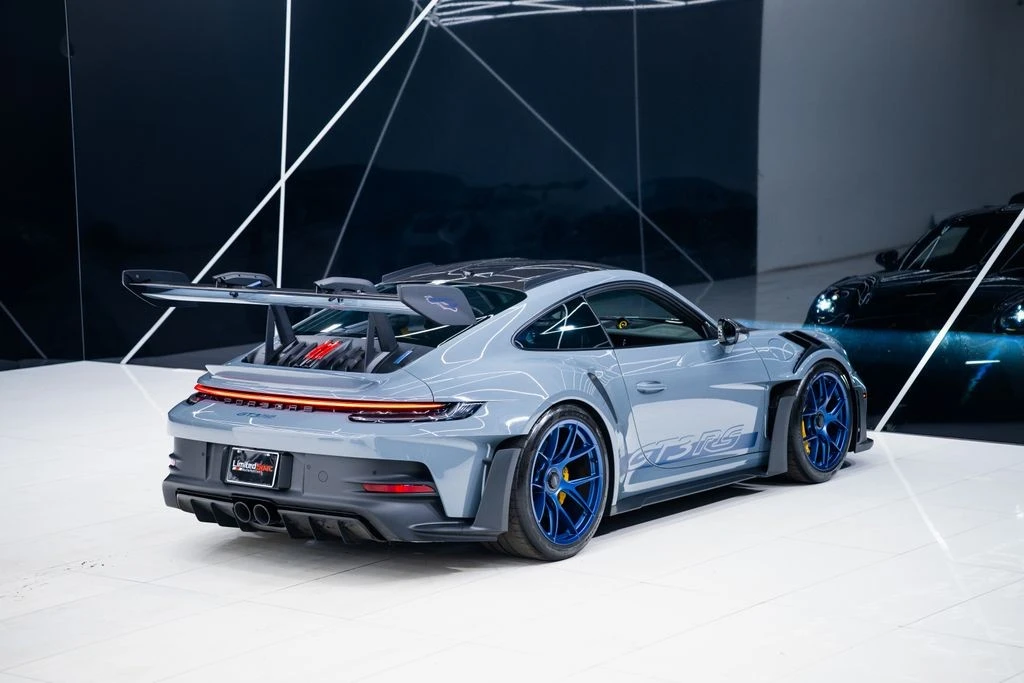2025 Porsche 992 GT3 RS - Image 18 of 31