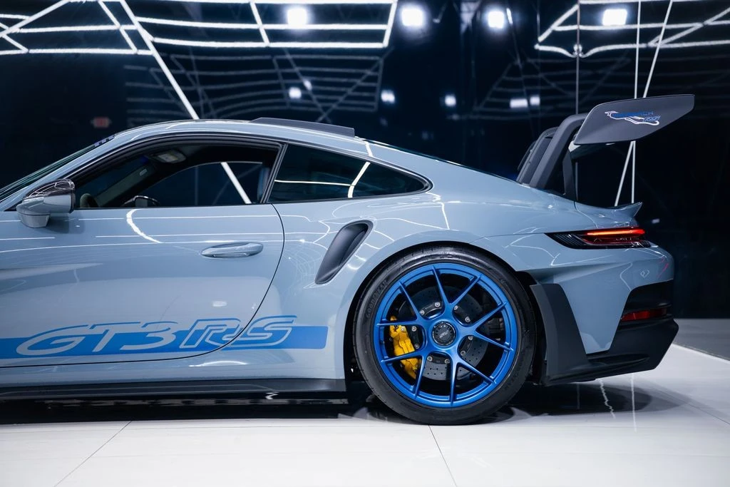 2025 Porsche 992 GT3 RS - Image 12 of 31