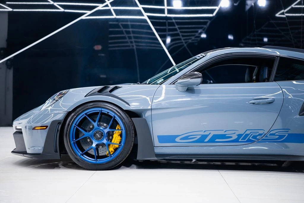 2025 Porsche 992 GT3 RS - Image 11 of 31