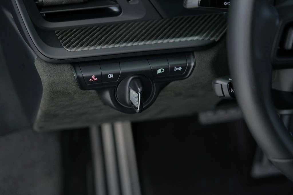 2025 Porsche 992 GT3 RS - Image 21 of 31