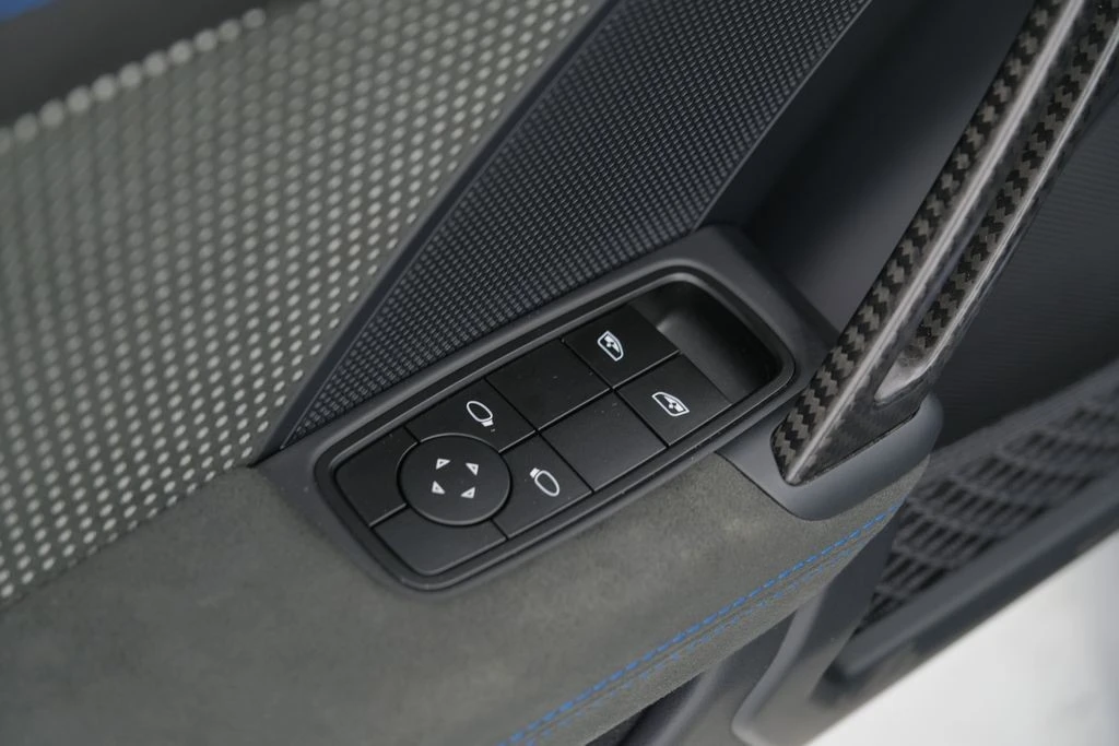 2025 Porsche 992 GT3 RS - Image 25 of 31