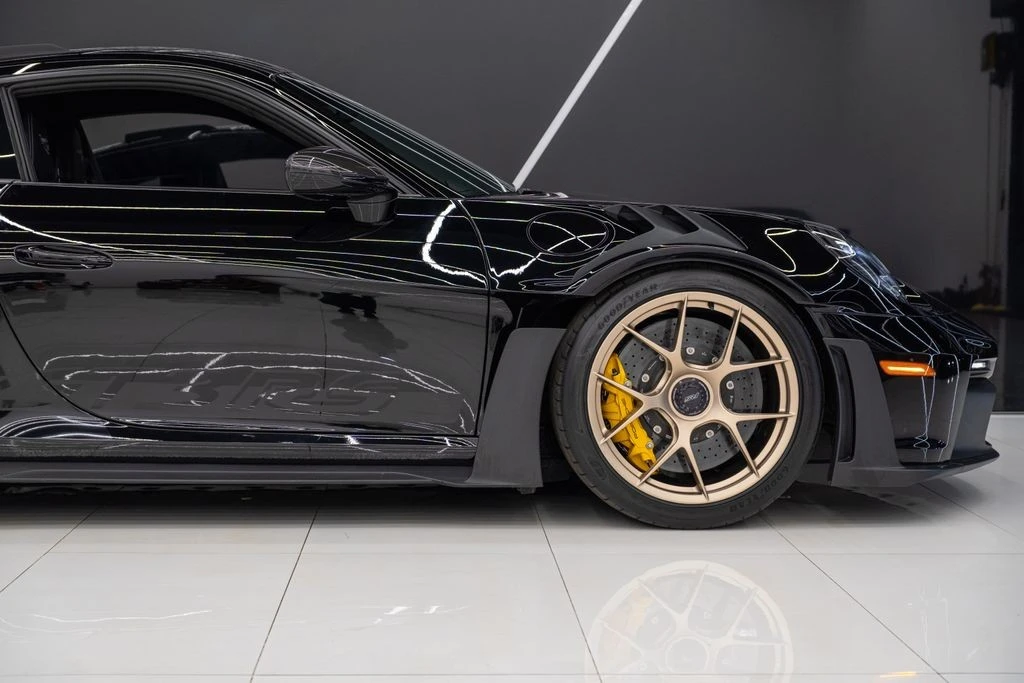 2025 Porsche 992 GT3 RS - Image 10 of 21