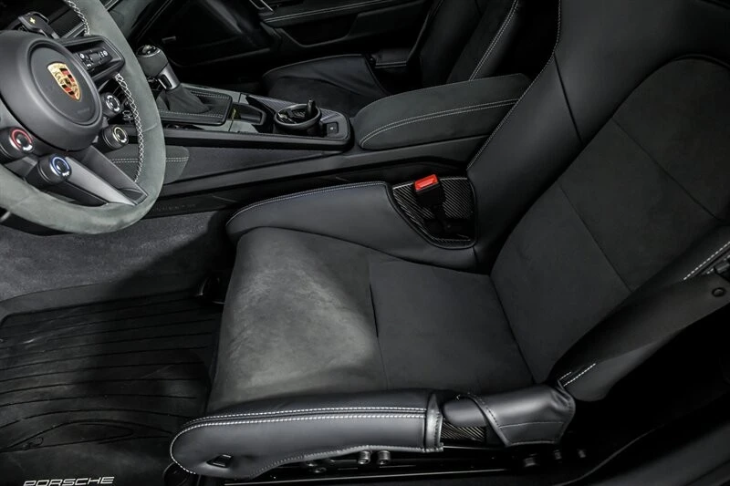 2025 Porsche 992 GT3 RS - Image 15 of 31