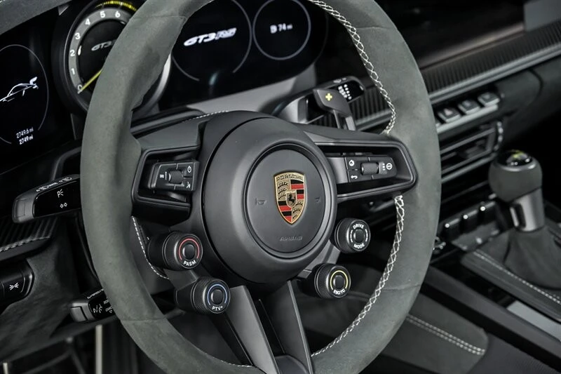 2025 Porsche 992 GT3 RS - Image 17 of 31
