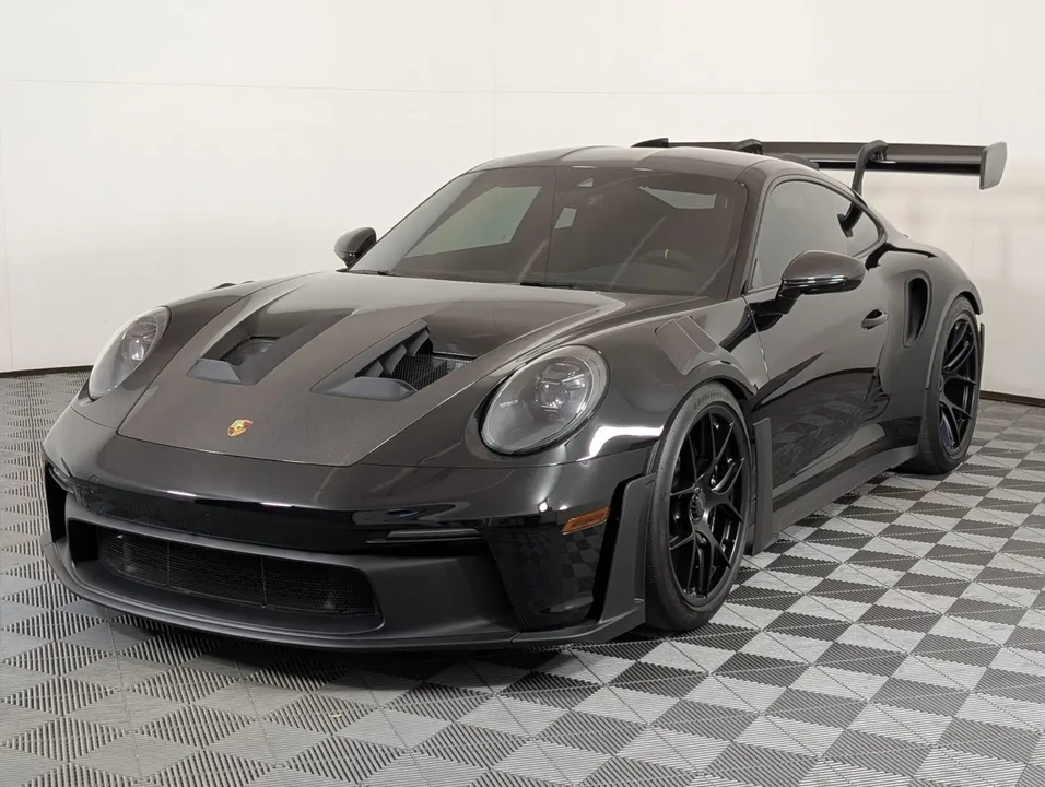 2025 Porsche 992 GT3 RS - Image 2 of 9