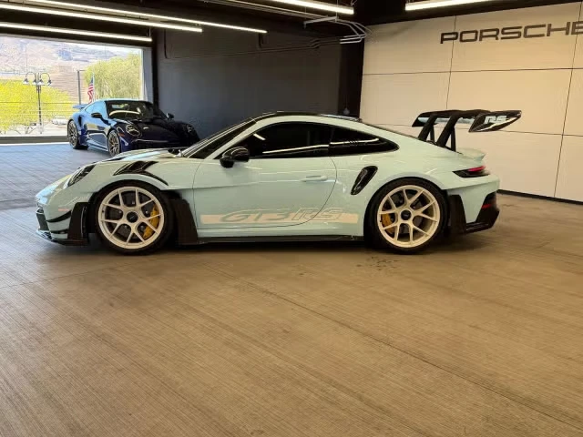 2025 Porsche 992 GT3 RS - Image 10 of 31