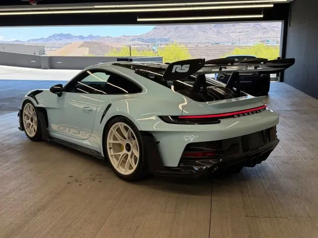 2025 Porsche 992 GT3 RS - Image 22 of 31