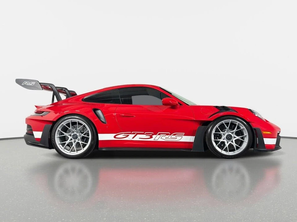 2025 Porsche 992 GT3 RS - Image 2 of 31