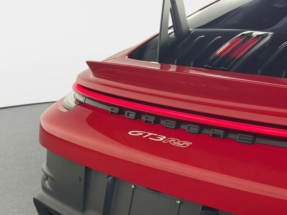 2025 Porsche 992 GT3 RS - Image 18 of 31