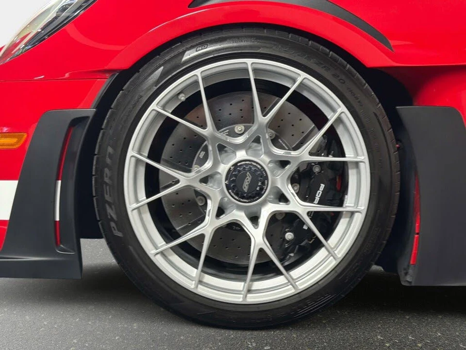 2025 Porsche 992 GT3 RS - Image 12 of 31