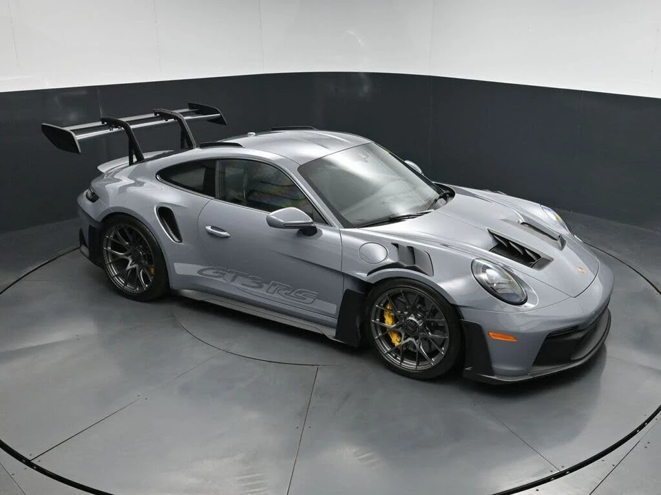 2025 Porsche 992 GT3 RS - Image 20 of 31