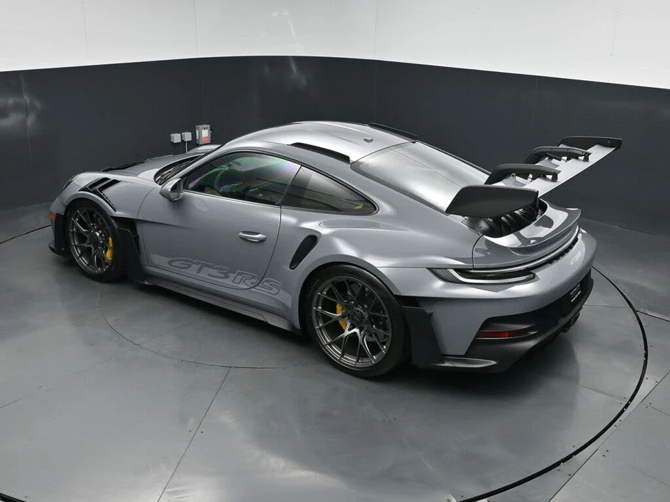 2025 Porsche 992 GT3 RS - Image 16 of 31