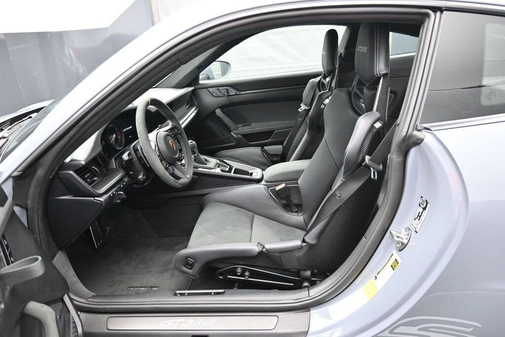 2025 Porsche 992 GT3 RS - Image 5 of 31