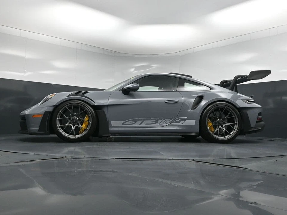 2025 Porsche 992 GT3 RS - Image 23 of 31